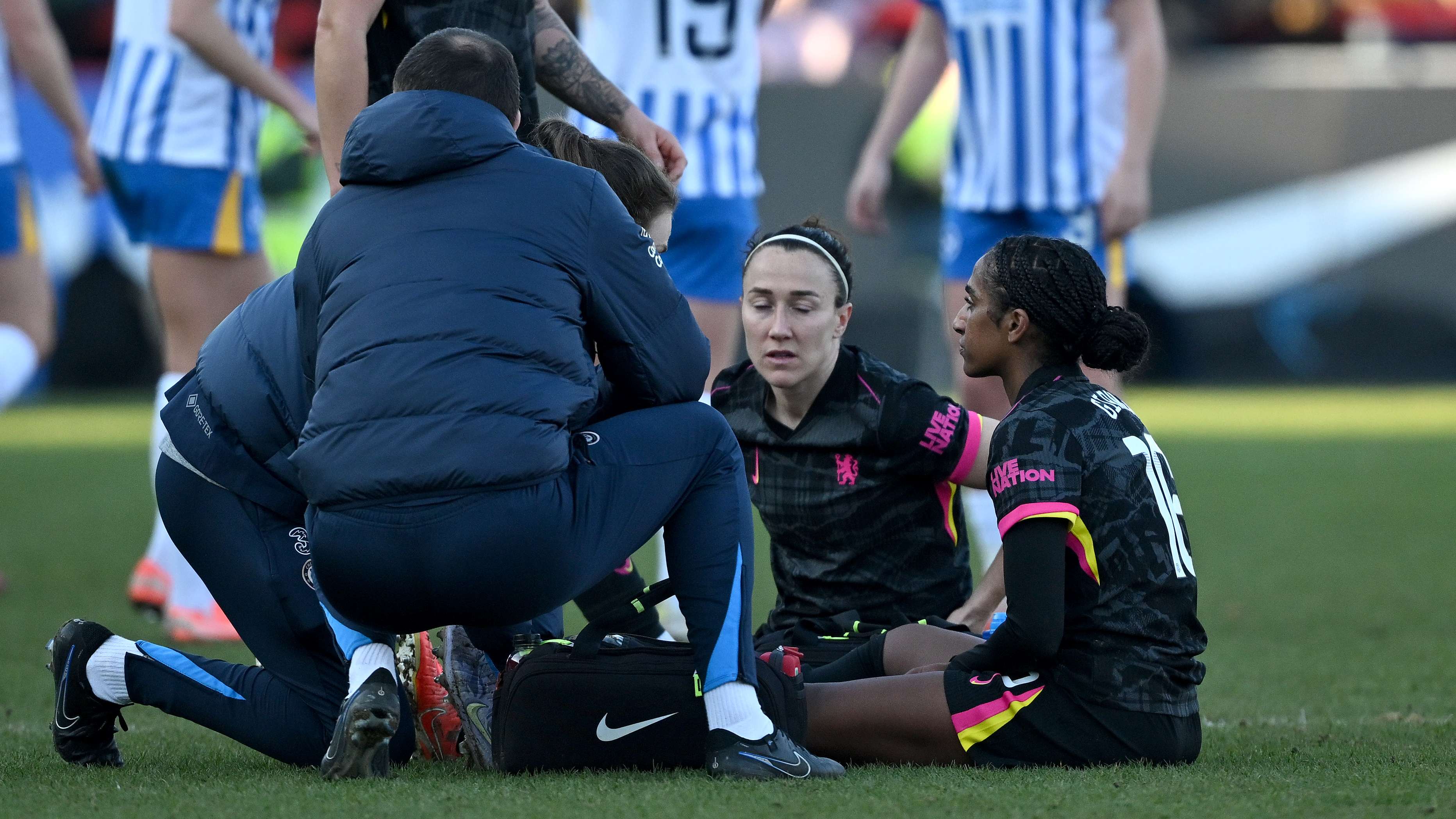 强攻还是中 强攻还是中