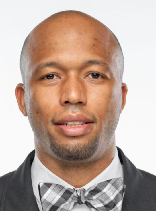 到年轻才俊 到年轻才俊